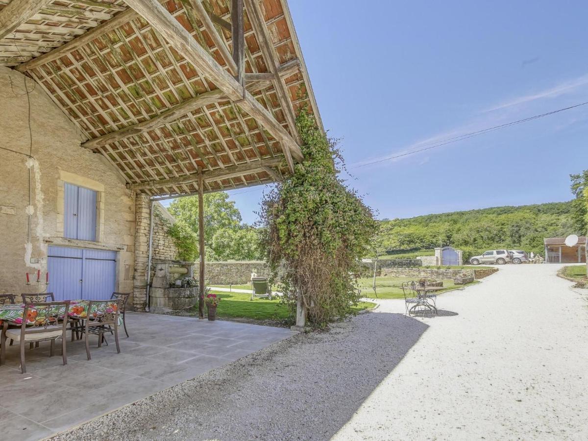 Burgundian Farmhouse In Talon With Fireplace Exterior photo