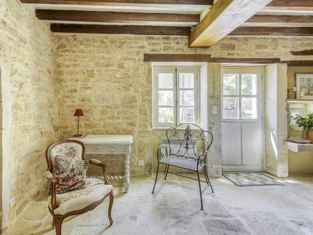 Burgundian Farmhouse In Talon With Fireplace Exterior photo